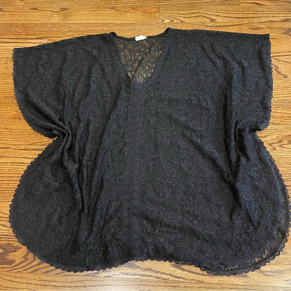 Swim coverup - Picture 1 of 4